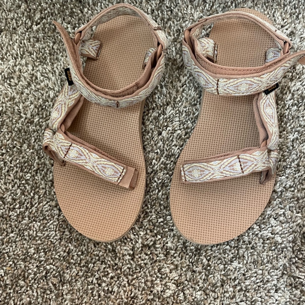 Teva Sandals- Universal in Tan